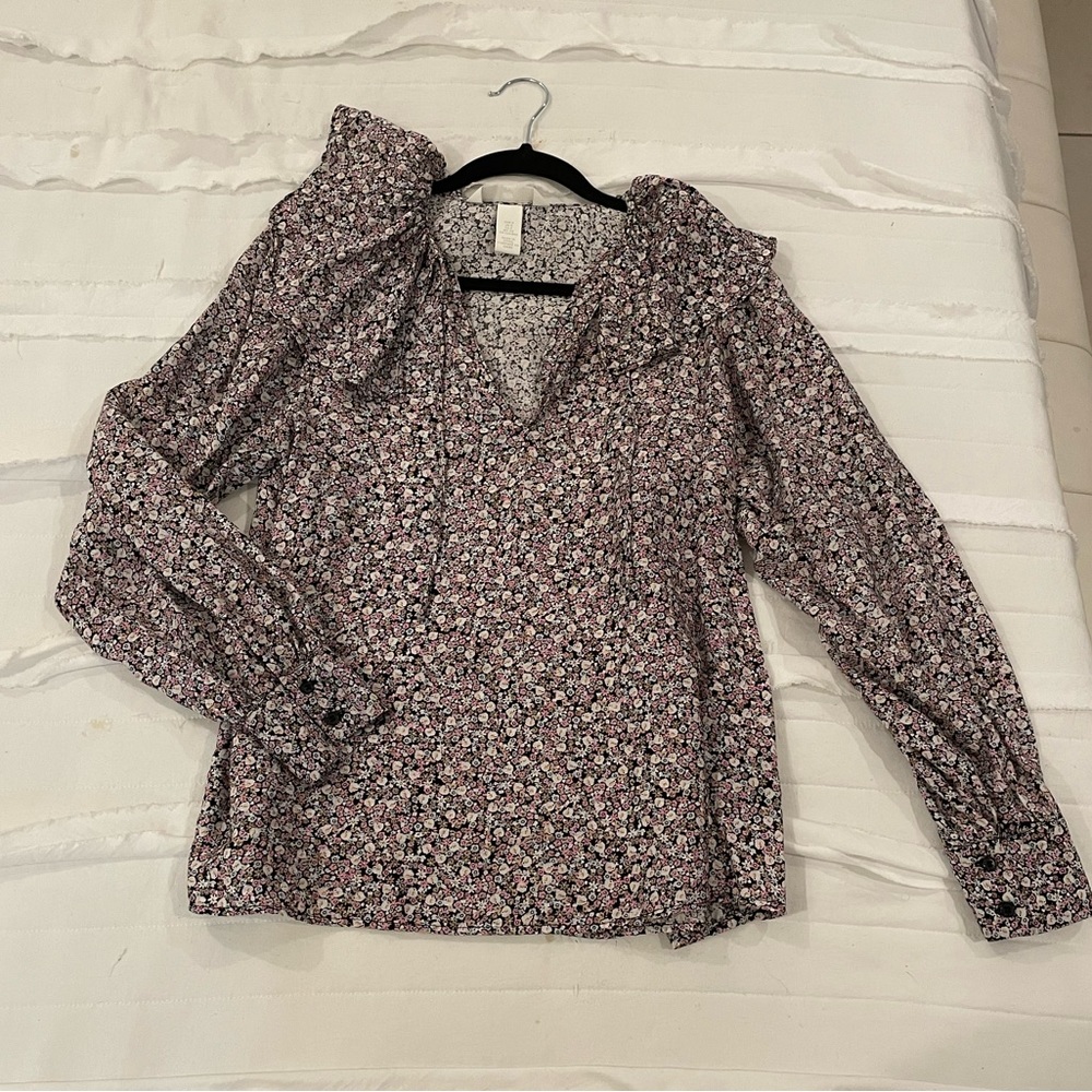 Flower print blouse